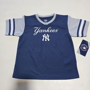 New MLB Baseball New York Yankees Kids' Lightweight Size 4T Shirt